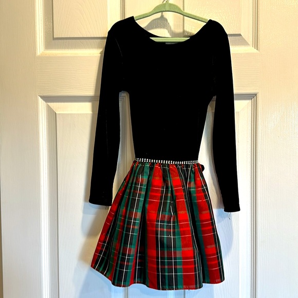 Gorgeous Black Velvet and Argyle dress with diamond embellishments - Picture 2 of 6